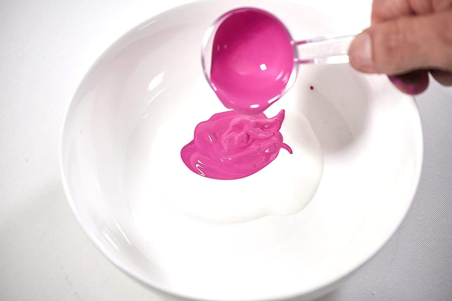 Acrylic Fabric Painting Medium – 4 oz