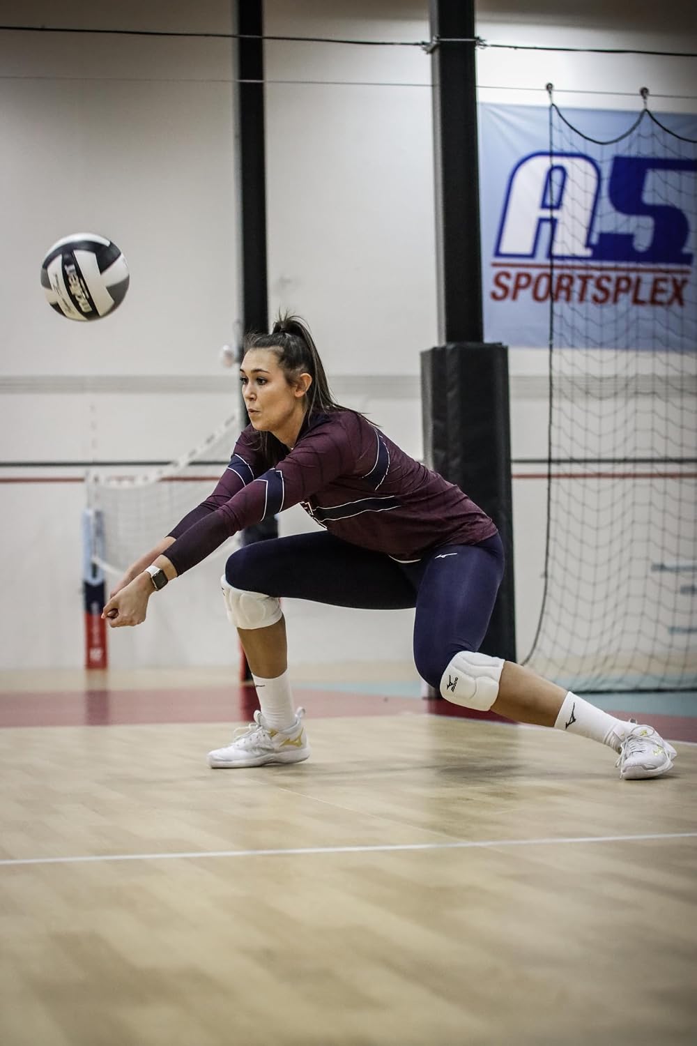 Youth T10 Plus Volleyball Knee Pads