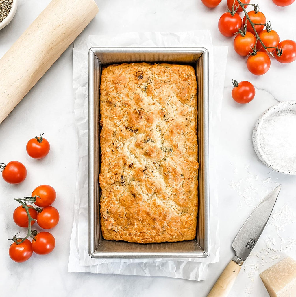 Nonstick Aluminized Steel Loaf Pan