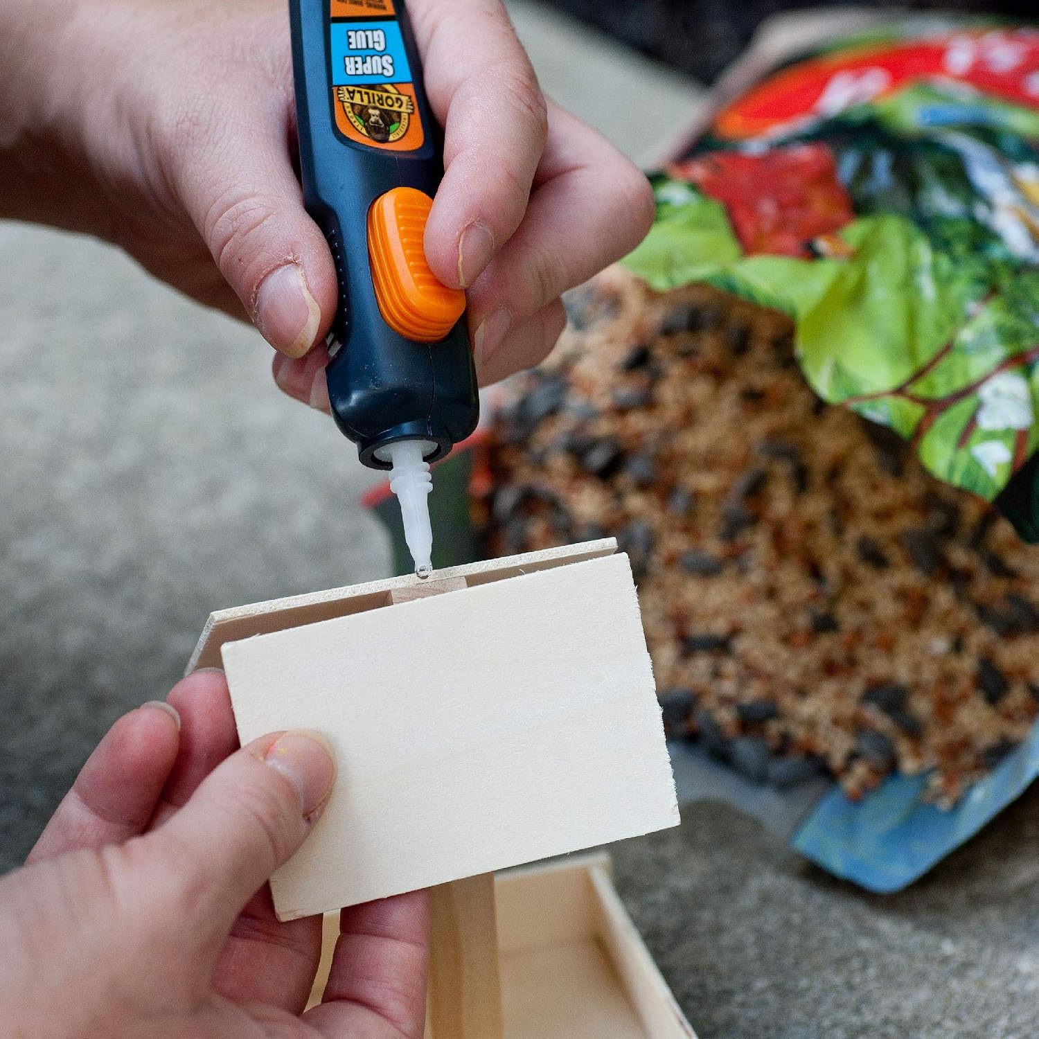 Super Glue Pen with Precise Applicator