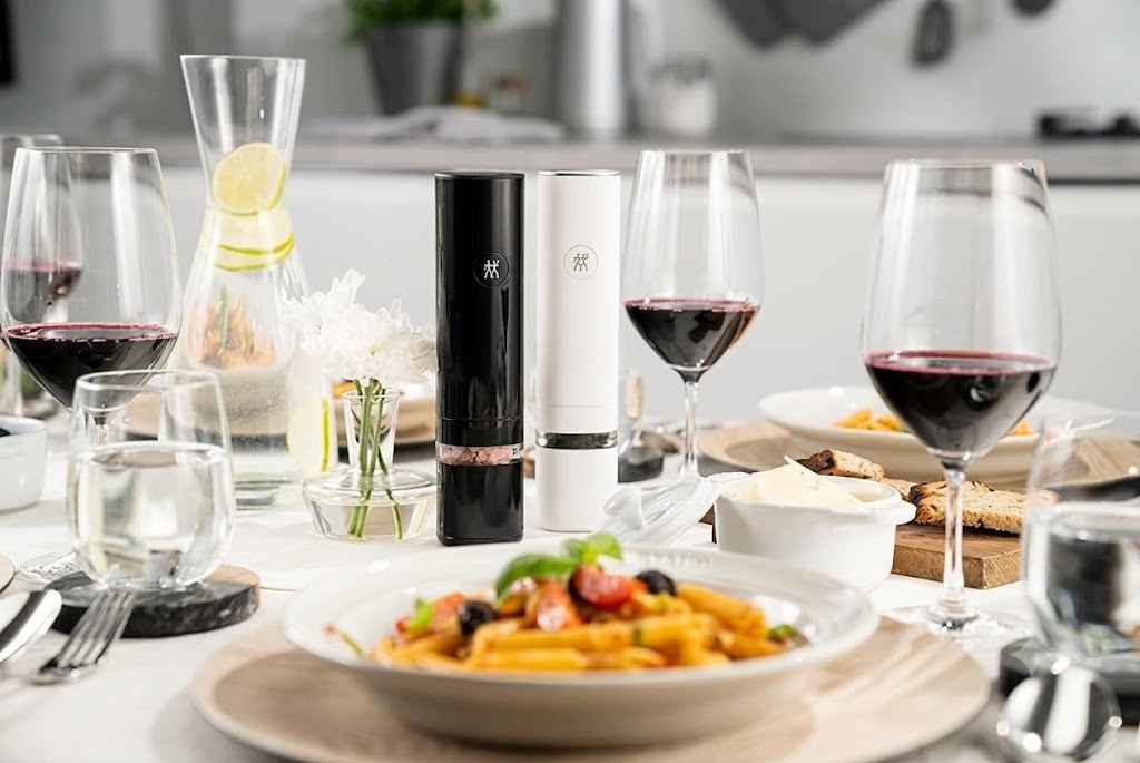 Electric Salt Pepper Grinder Set